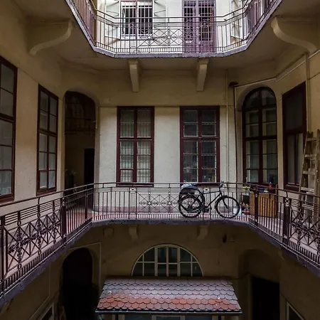 Spacious Riverside Residency - Magnificent View Budapest Exterior photo
